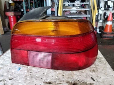 Luz trasera derecha pasajero sin lente transparente para BMW M5 518835 00-03 Foto 1 de 4