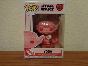 Funko Pop! Star Wars: Valentines - Yoda with Heart #421 - Picture 1 of 3
