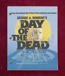 Tag der Toten komplettes Filmskript mit Reproduktionsunterschriften - Bild 1 von 5