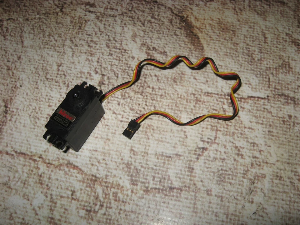 RC HiTec Racing Race Servo Metal Gear (1) HS-5625MG Used - Image 1 of 1