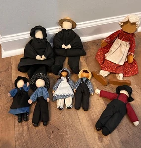 Vintage Amish Dolls- Lot of 8- Asst. Fabric and Wooden - Picture 1 of 5