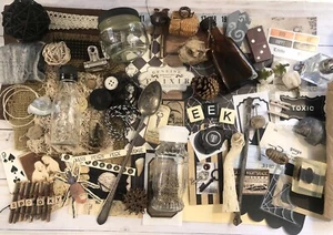 KIT ACCESSORI ARMADIO CURIOSITÀ FARMACIA STREGHE HALLOWEEN FAI DA TE - Foto 1 di 8