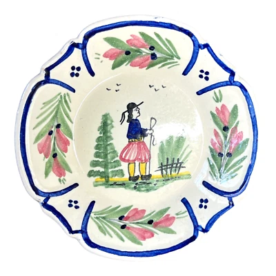 Antique HR Quimper Center Man 5.25” Fruit Dessert Sauce Bowl France 1900-1922 - Image 1 of 4