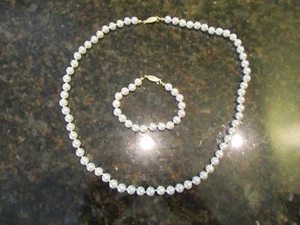 Conjunto de collar y pulsera de 24" de perlas de imitación anudadas individualmente r - Imagen 1 de 3