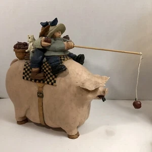Williraye Studio 1997 3034 Schwein mit zwei Reitern Katzentasche mit Äpfeln Angelstange - Bild 1 von 8