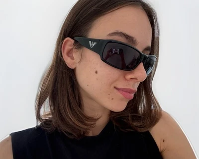 Gafas de sol Emporio Armani (rojo) cuadradas negras unisex Rave y2k  Foto 1 de 4