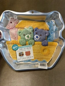 Wilton 1999 Arche Noah Kuchenform Bären Giraffen Backform 2105-2026 - Bild 1 von 2