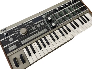 KORG microKORG with AC Adapter and Condenser Microphone Tested Working 37 Keys - Picture 1 of 23