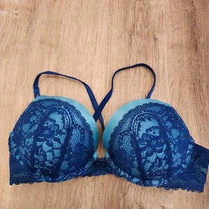 Sujetador Victoria’s Secret Miraculous Plunge 36B Azul Encaje Estrás Push Up - Imagen 1 de 5