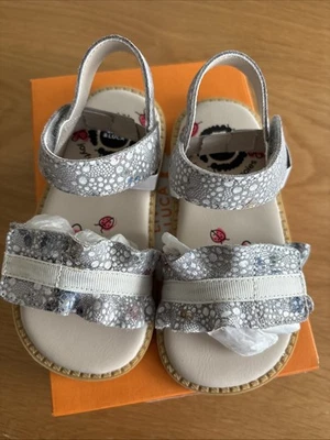 NIB Livie & Luca Ripple Sandal, White Floral Printed Suede Leather, 8 Toddler - Image 1 of 3