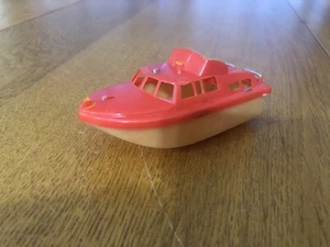 VINTAGE RED & BEIGE 3.5” PLASTIC FLOATING BOAT HONG KONG TOY - Picture 1 of 9
