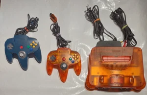 Nintendo 64 Funtastic Fire Orange 2 controller con memory pack - Foto 1 di 11