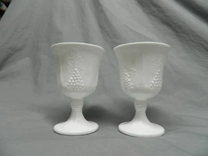 Set of 2 Vintage Milk Glass Water Goblets Grape & Leaves Pattern - Colony(?) - Picture 1 of 4