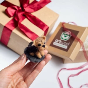Miniature Yorkshire Terrier Dog – Wool Felt Sculpture – Dollhouse Pet Gift - Picture 1 of 4