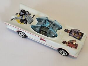 Hot Wheels  BATMAN tv show 1966 Batman BATMOBILE  white   custom car