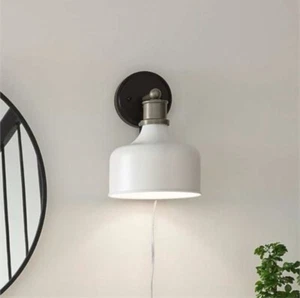 Kichler Ernest Steck-Wandleuchte mattschwarz gebürstet Nickel-Finish (5024104) - Bild 1 von 3
