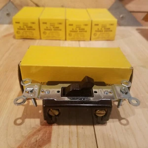 1201 A C Flush Toggle Switch Single Pole 15A Hubbell - Swanky Barn - Picture 1 of 12