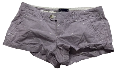 Шорты American Eagle белые Seersucker хлопок сворачивающиеся размер 2 вышитые логотипы - Изображение 1 из 4