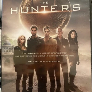 The Hunters (DVD 2013) Robbie Amell, Alexa Vega, Michelle Forbes, Victor Garber - Picture 1 of 1