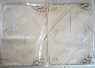 VTG  16 Piece Linen Hand Embroidered &Cutwork 8 Placemats-8 Napkins Portugal NEW - Image 1 of 4
