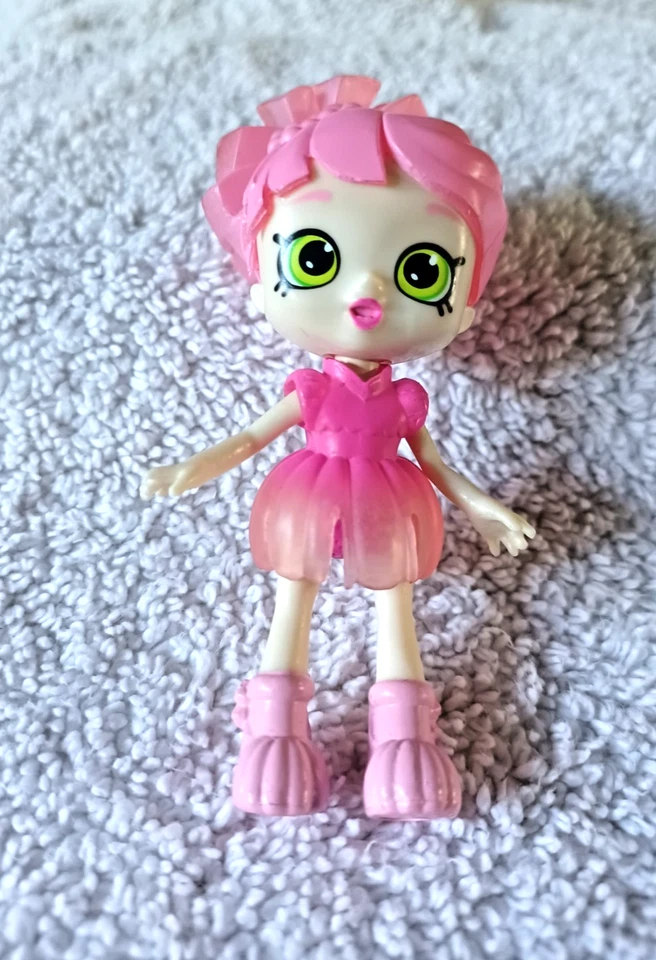 Shopkins Happy Places 3" Doll JELLICA Pink Hair Green Eyes - Image 1 of 1