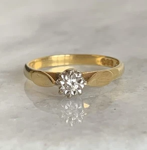 Conjunto de anillo solitario de diamantes ilusión vintage de oro amarillo de 18 quilates de 18 quilates - talla N - Imagen 1 de 15