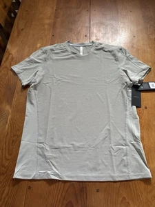 Ten Thousand Herren vielseitiges T-Shirt Training Fitness Laufen atmungsaktiv Kalkstein Large - Bild 1 von 8