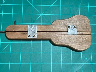 Antique Wooden Susan Burr Style, Sliding Hook Rug Needle - Image 1 of 4