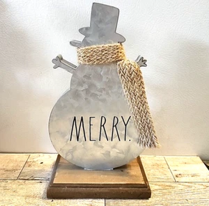 Rae Dunn Schneemann Figur auf Ständer MERRY verzinkte Metalloptik 8" hoch - Bild 1 von 8
