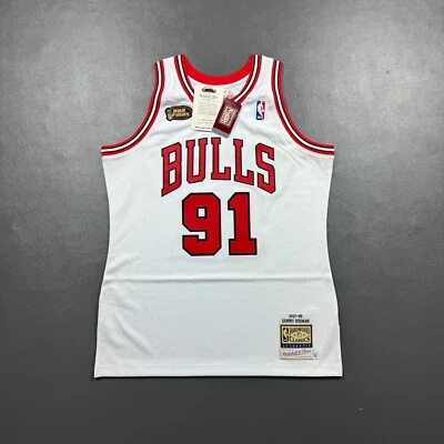 Camiseta 100% autêntica Dennis Rodman Mitchell Ness 97 98 Finals Bulls tamanho 44 L - Imagem 1 de 4