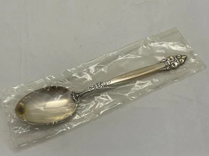 VINTAGE COMMUNITY SILVER PLATE SPANISH CROWN TEASPOON SEALED - Picture 1 of 6