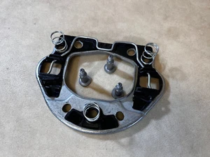 Mercedes C E class W205 W213 St. Wheel Metal Base Plate Horn With Screws 3078736 - Picture 1 of 12