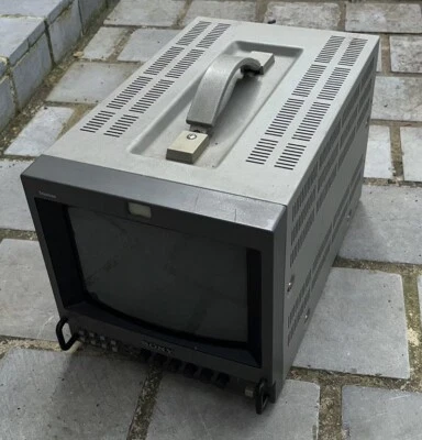 SONY PVM 9042 QM Professional Video Broadcast Video Monitor ——-To Check—— - Image 1 of 4