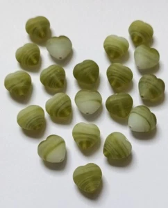 20 Stunning Frosted Glass Green Beads, Puffed Heart, 15mm Jewellery making - Picture 1 of 5