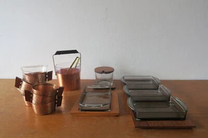 Tee-/Frühstücksgedeck, Snack-Schalen, Holz/Glas/Metall 60er/70er Buffet - Bild 1 von 17