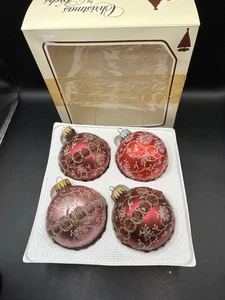 Vintage Box (4) Weihnachten von Krebs weinrot rot gold Glitzer Blumen Kugel Ornamente - Bild 1 von 8