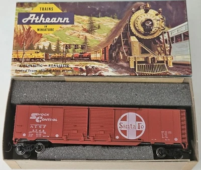 VINTAGE ATHEARN HO SANTA FE #8742 50' DOUBLE DOOR BOXCAR METAL TRUCKS /w KADEE - Image 1 of 4