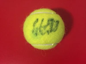 Pelota de tenis Carol Zhao Wilson firmada automática - Imagen 1 de 1
