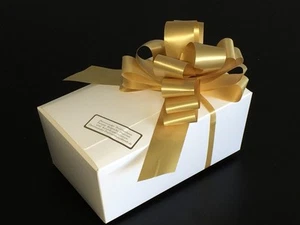 Schokolade / Pralinen / Belgische Trüffel Pralinen 500g, Karton & Schleife - Bild 1 von 3
