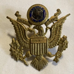 US American Legion Medal Cap Pin Eagle Screw Back Vintage - Picture 1 of 3