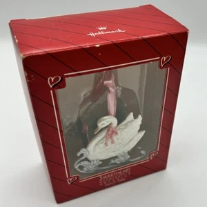 Hallmark Keepsake Ornament 1988 Sweetheart Swan Sleigh - Picture 1 of 9
