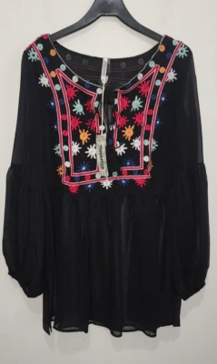 NUEVO CON ETIQUETAS Monoreno Talla M Bordado Gasa Negro Top Blusa Campana Manga Larga Foto 1 de 4