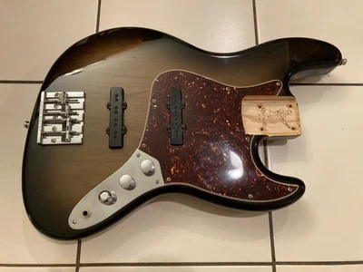 Loaded Warmoth 爵士贝斯琴身 — 第 1/4 张图片