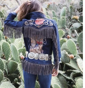 Seltene Wrangler Damen Loves Quincy Rodeo Quincy Fransen Jeansjacke Gr. M Cowgirl - Bild 1 von 14