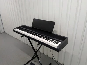 Korg B2 88 Key portable lightweight Piano + 3 pedal attachment stock #25324 - Picture 1 of 12