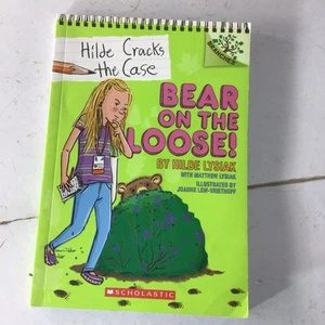 Bear on the Loose!: (Hilde Cracks the Case #2) by Matthew & Hilde Lysiak - Picture 1 of 3
