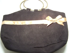 Schwarze Satin Handtasche mit Eisengriffen und Band Damen Geldbörse/Handtasche gebraucht - Bild 1 von 3