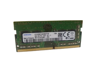 Samsung M471A1K43BB1-CRC 8GB PC4-19200 DDR4-2400 Laptop RAM - Picture 1 of 1