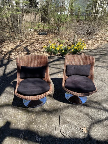 (2) Mid Century Modern FENIA Ratten Chrome Swivel Chairs Cover