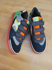 Munich Meerkleurige Lage Sneakers  Euro 37,US Mens 4.5 And UK 4 - Picture 1 of 11
